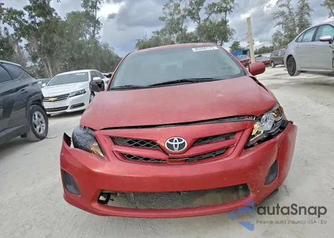 2013 Toyota Corolla Base z USA, uszkodzony, nr VIN 2T1BU4EE6DC962839